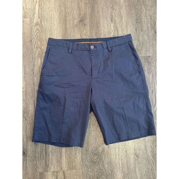Tommy Bahama Other - Tommy Bahama Bermuda Shorts Blue Men's Sz 34